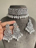 Silver imitation jewellery set with pearl drops